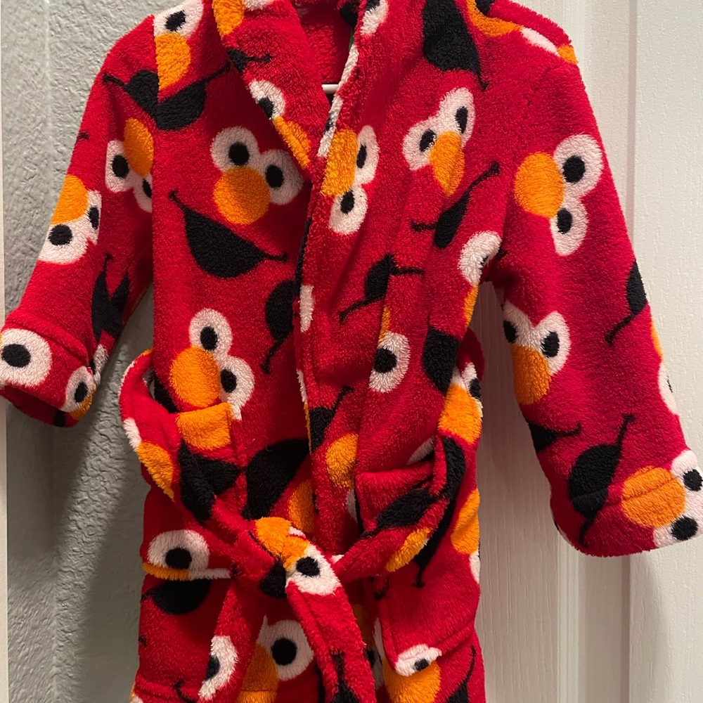 Elmo Bathrobe